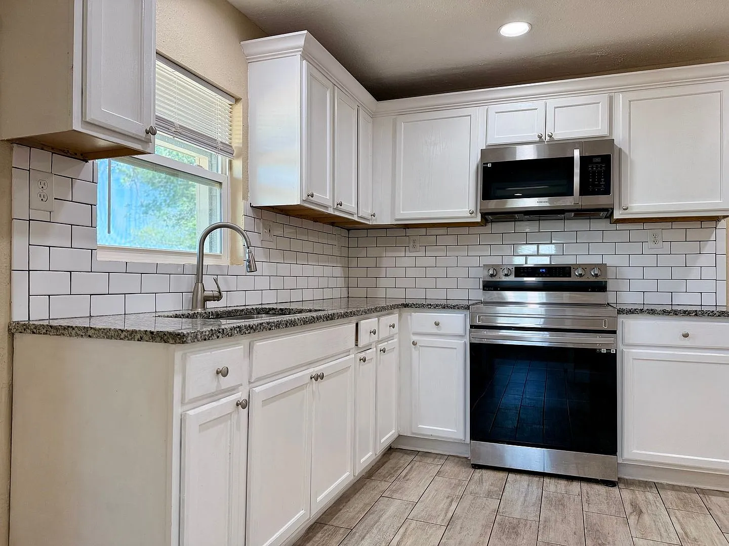 House For Rent — Photo 4