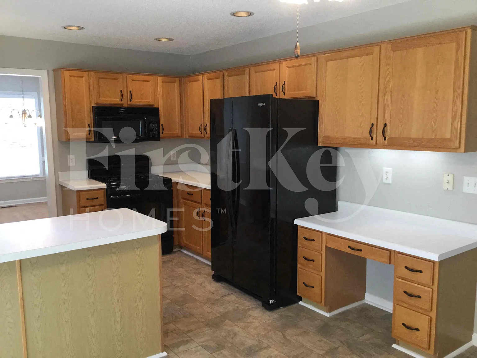 3 bed, 2.0 bath, 1862 sqft, $3,000 — Photo 4