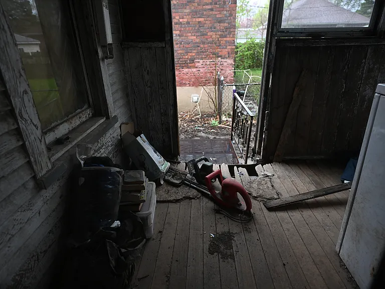440 W Sawyer St — Photo 45