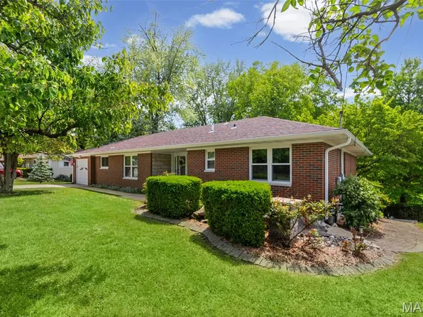 21 Lou Juan Dr, Glen Carbon, IL 62034