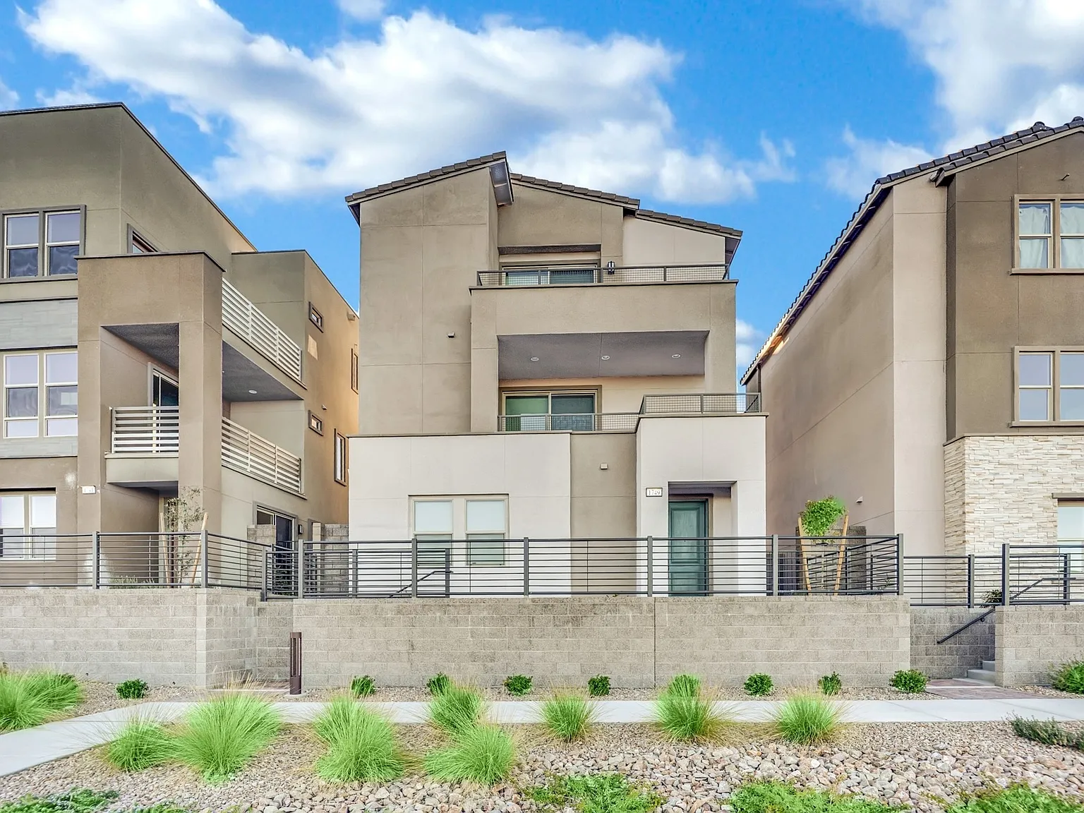 LV* 1749 South Desert Foothills Drive - — Photo 1