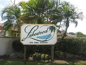 330 Lakewood Cir E #D — Photo 6