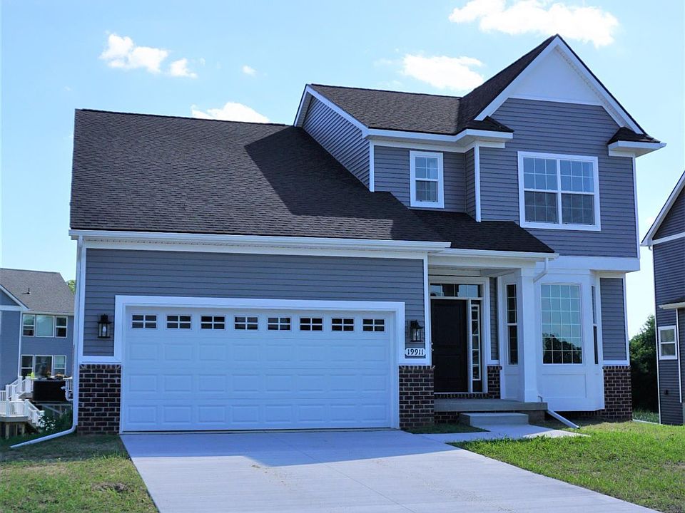 1st image of 19911 W Breton Ct