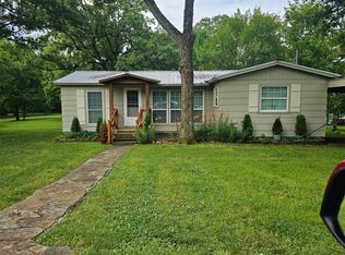 889 Spring Creek Rd, Locust Grove, OK 74352