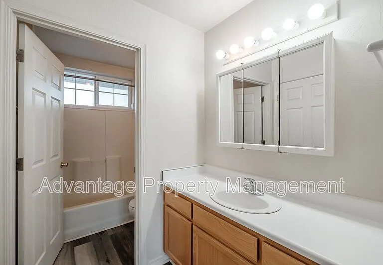2870-2872 Raleigh Ct SE — Photo 12