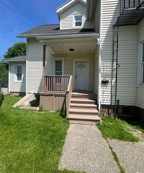 18 Phelps Ave #3 — Photo 1