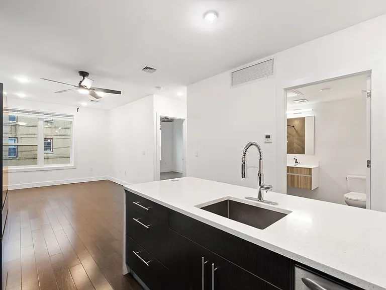 6401 Park Ave #402 — Photo 7