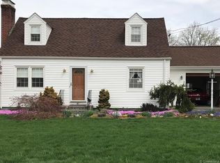 41 Fulton Rd, Manchester, CT 06040