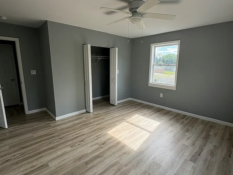 615 George St — Photo 10
