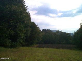 9 Silvermine Ln, West Stockbridge, MA 01266