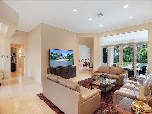 4th image of 11242 SW 25th Ct