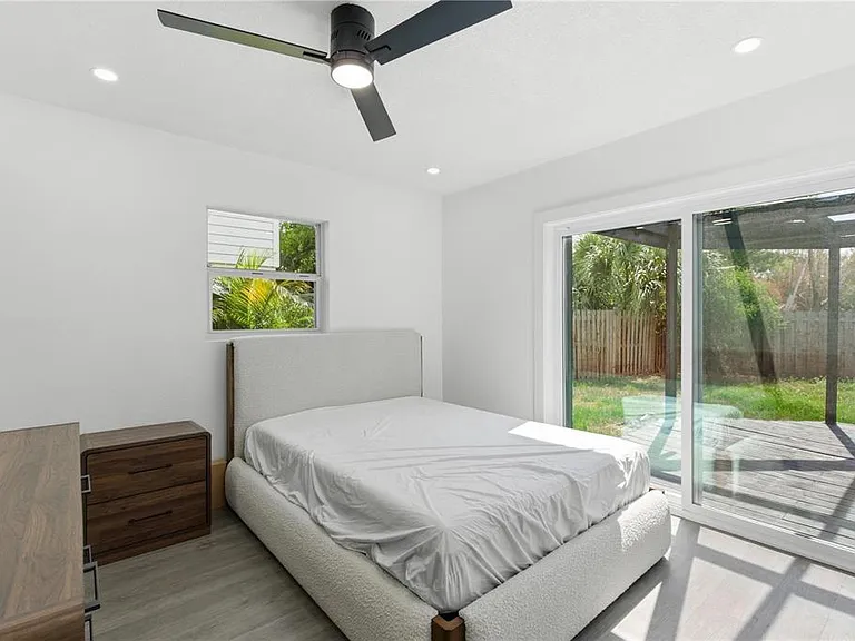 6713 S Mascotte St — Photo 16