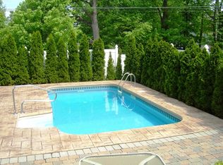 183 Woodvale Ave, Staten Island, NY 10309