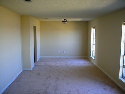 4th image of 9915 Lillian Hwy