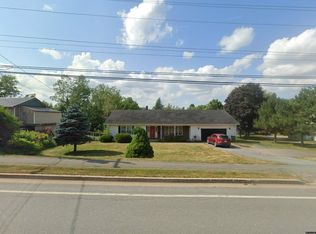 5679 Prospect Rd, New Minas, NS B4N3K5