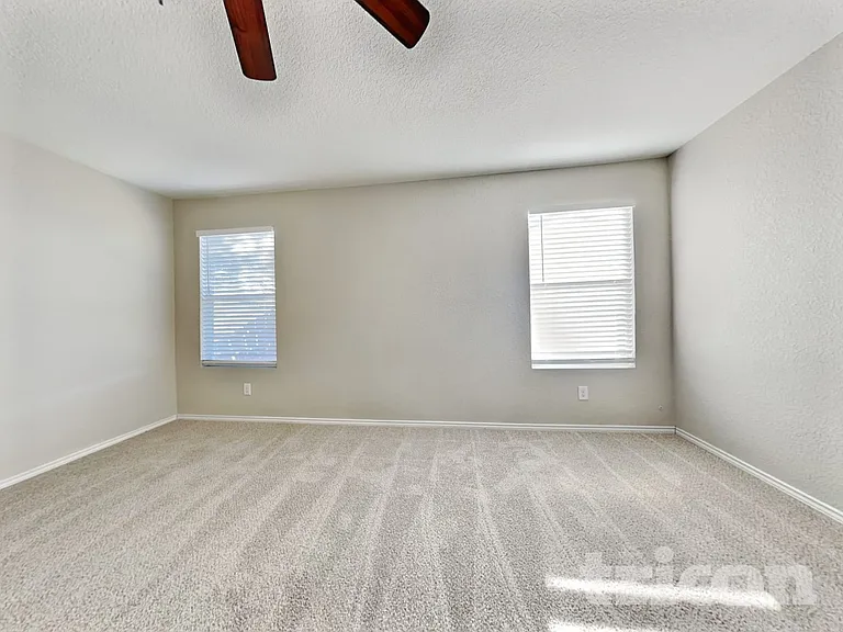 16247 Kentucky Rdg — Photo 6