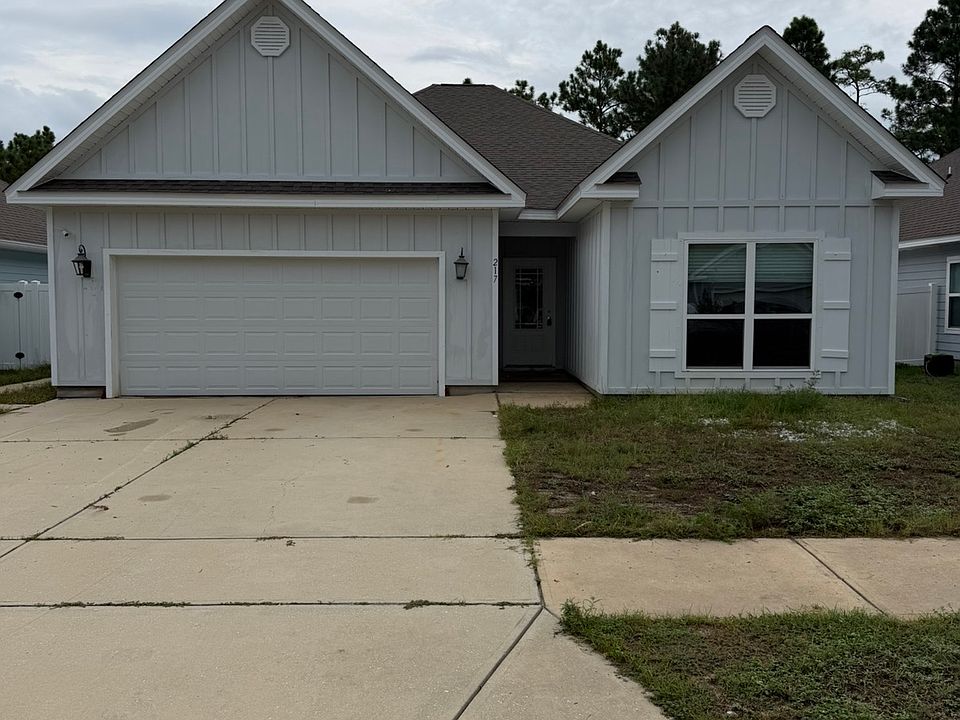 1st image of 217 Stonegate Dr
