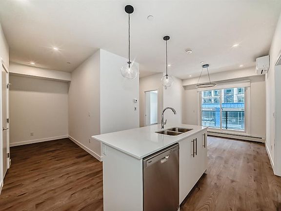 3rd image of 8370 S Broadcast Ave SW #205