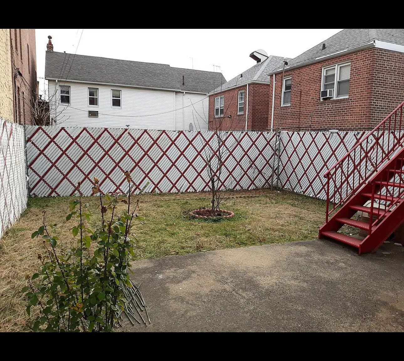 1128 Lydig Ave — Photo 3
