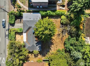 4047 86th Ave SE, Mercer Island, WA 98040