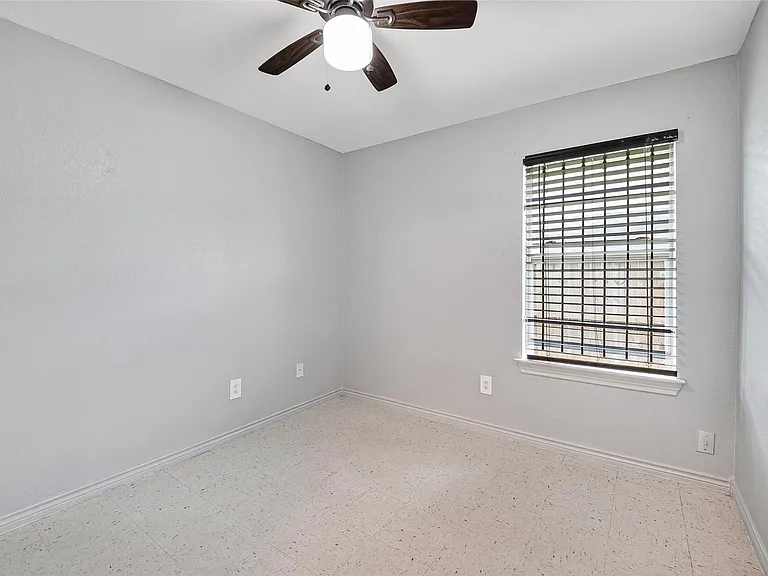 11411 Roandale Dr — Photo 27