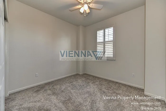 1003 Ferry Cir — Photo 17