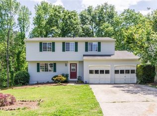 1225 Worthington Hills Dr, Roswell, GA 30076
