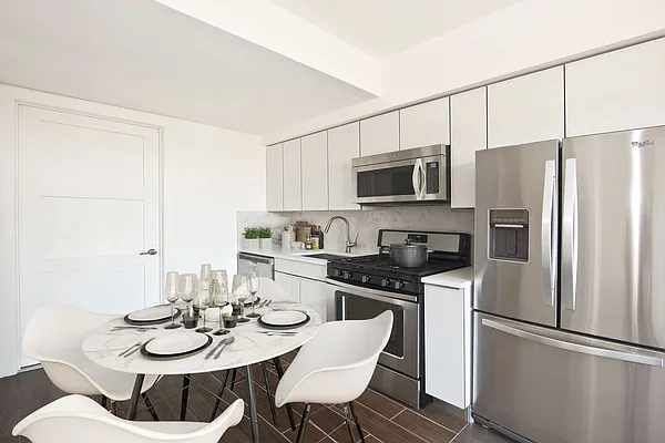 Rented by Compass | media 23