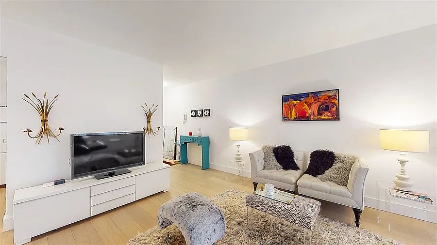 1st image of 116 Central Park S APT 7E