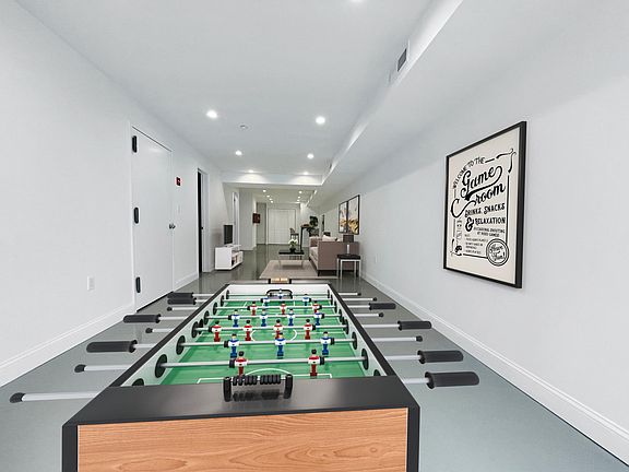 4th image of 19206 Crocheron Ave #1
