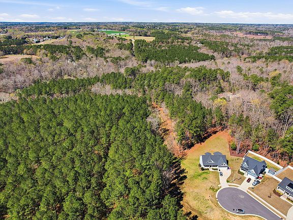 5th image of 580 Lambert Ln #27