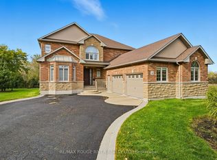 30 Hanover Ct, Whitby, ON L1N 7J2