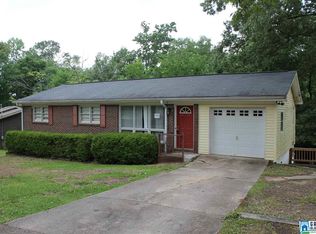 440 Porter Crest Rd, Graysville, AL 35073