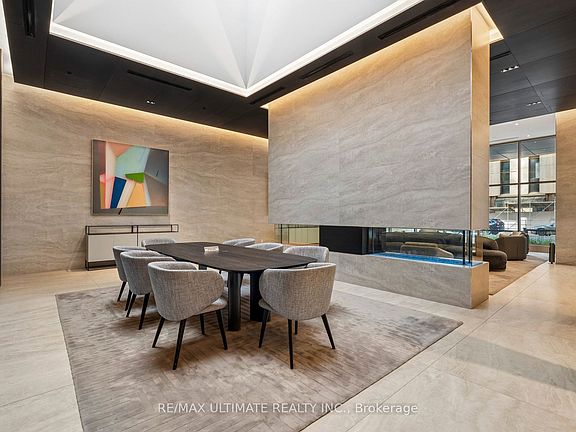 4th image of 2221 Yonge St #3905