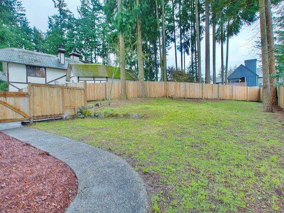 5th image of 5402 Cirque Dr W