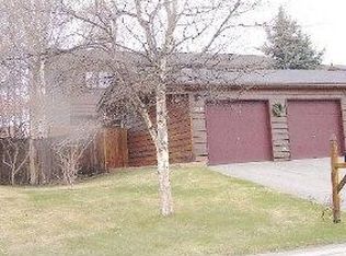 3229 W Wiley Post Loop, Anchorage, AK 99517