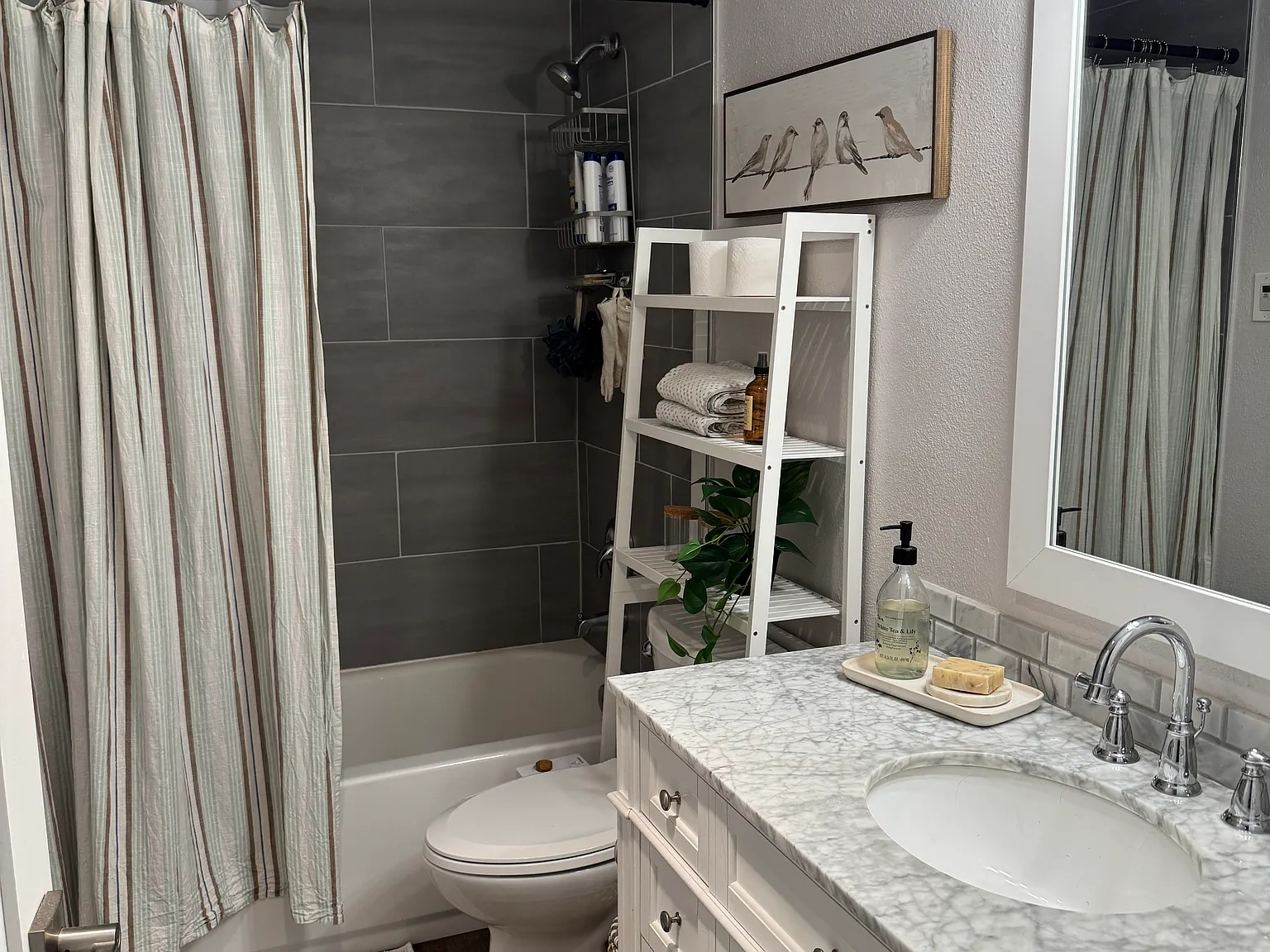 2 bed, 988 sqft, $3,150 — Photo 4