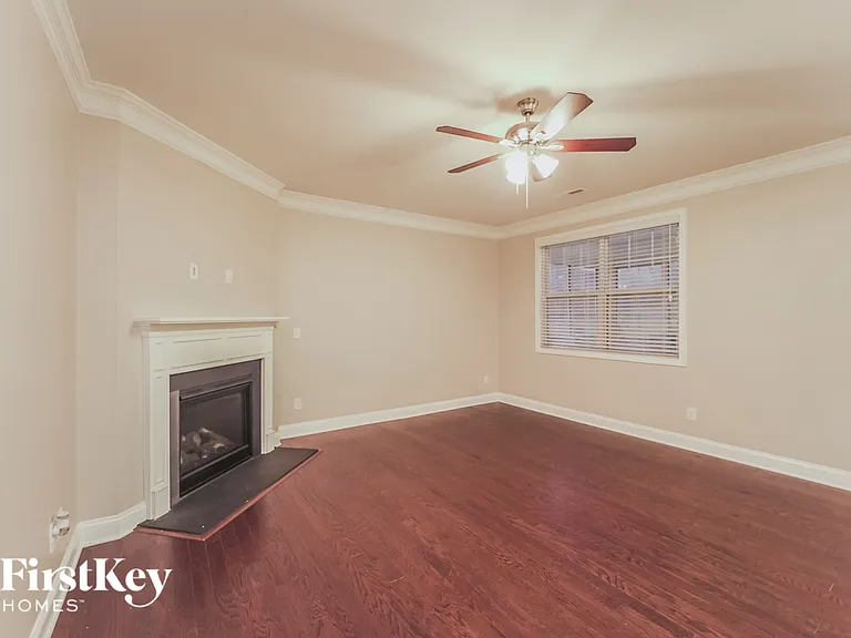 124 Ridgemont Ln — Photo 5