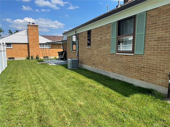 5th image of 1607 Maplegrove Ave