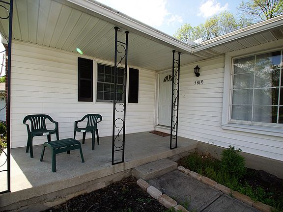 3rd image of 5810 Daffodil Cir