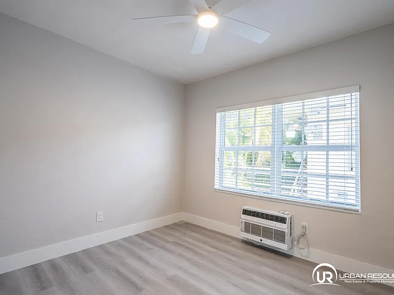 2418 Flamingo Dr #8 — Photo 24