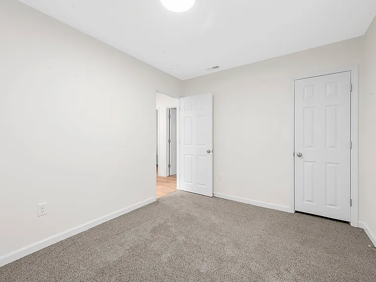 1417 Plaza Pl — Photo 18