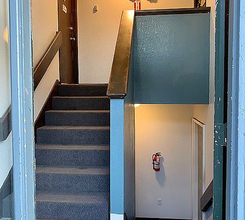 5th image of 1232 E 10th Ave