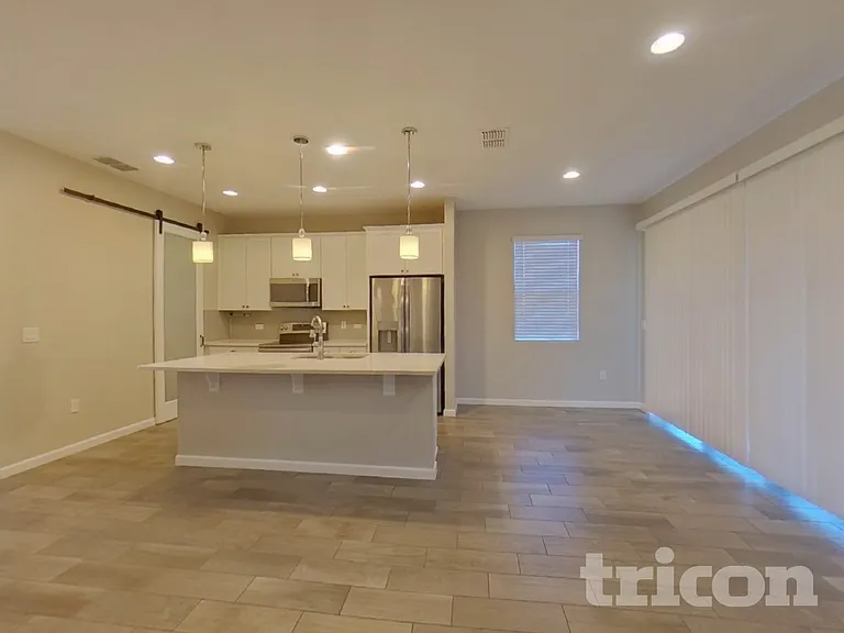 201 Sangmon Ct — Photo 3