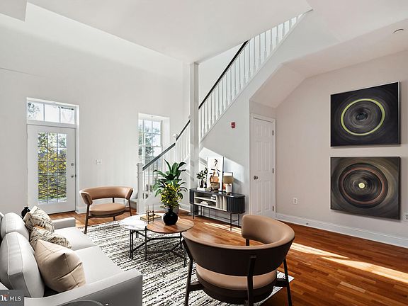 4th image of 1 Academy Cir Unit 303