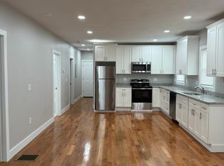 66 Waverly St APT 1, Worcester, MA 01604