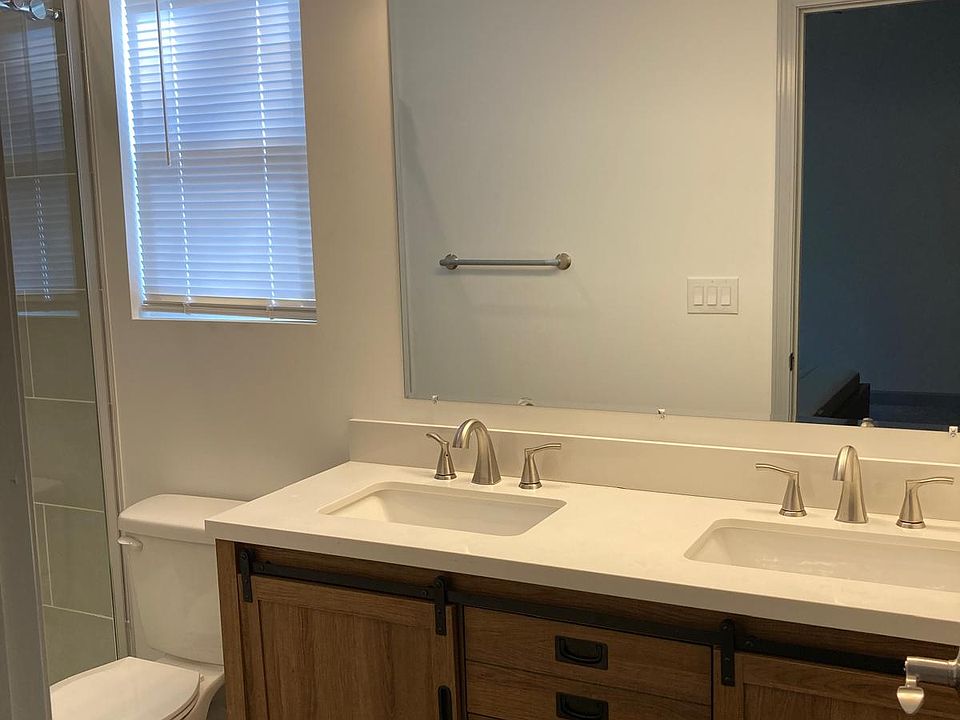 1st image of 379 Lucia Dr