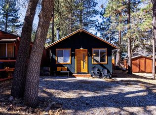 376 Riverside Ave, Sugarloaf, CA 92386