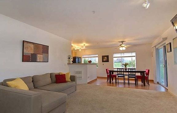 2nd image of 712 240th Way SE