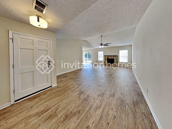 5th image of 740 Wayside Dr
